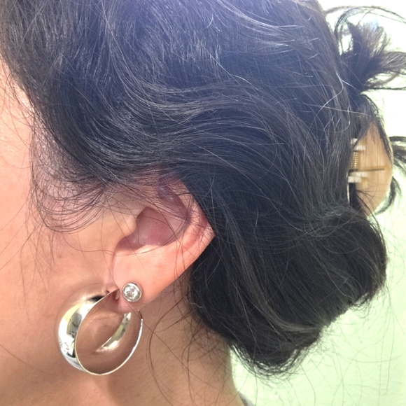 Silver toned puffy Chunky hoop clip on screw back Earrings - Picture 7 of 7